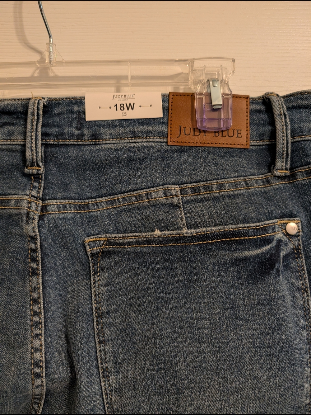 Judy Blue Classic Straight-Leg Jeans in Medium Blue - Picture 4 of 6